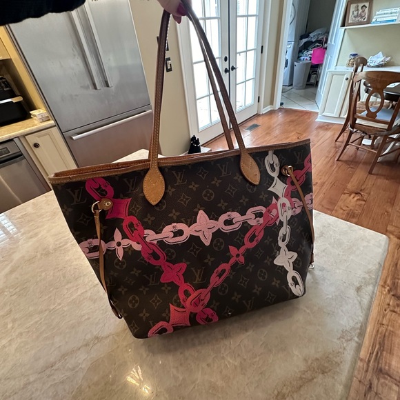 Louis Vuitton Monogram Limited Edition Neverfull MM Bay Chain - Picture 16 of 16